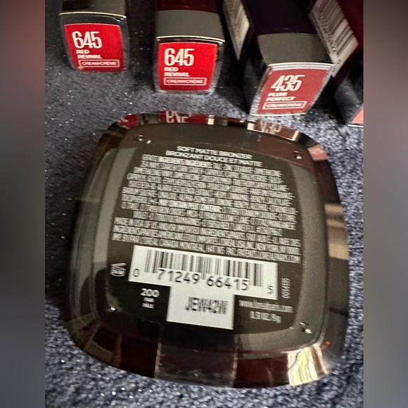 Maybelline lipstick & Bronzer Colors 645 and 435 and 005. MAKEUP BUNDLE #17 - Picture 5 of 9